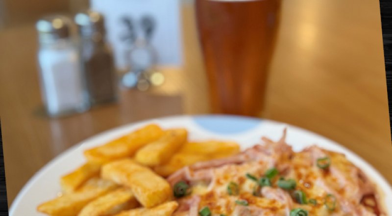 Schnitty & Schooner Night